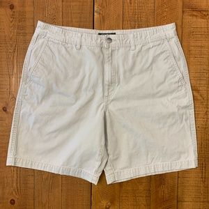 Men's Eddie Bauer Khaki Chino Shorts - Size 35